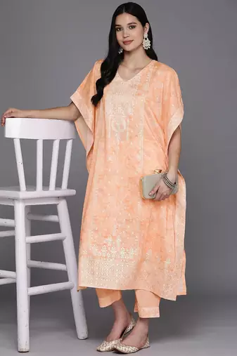 women ethnic motifs printed regular kurta with trousers