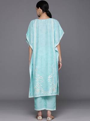 women floral printed regular thread work kurta with trousers 4