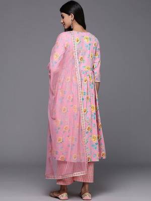 women floral printed tiered kurta with palazzos & with dupatta 5