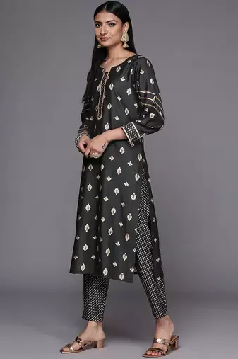 women ethnic motifs printed regular gotta patti kurta with trousers & with dupatta