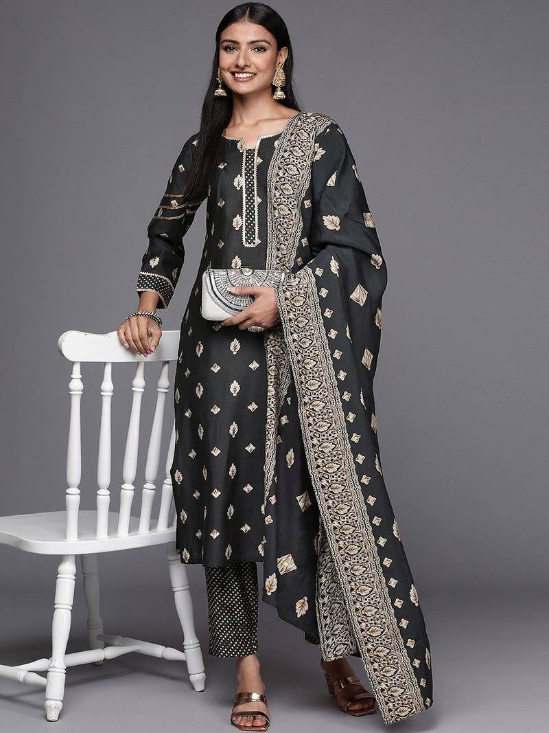 women ethnic motifs printed regular gotta patti kurta with trousers & with dupatta
