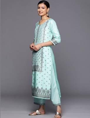 women ethnic motifs printed regular kurta with trousers & with dupatta 3