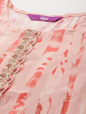 women printed regular thread work kurta with trousers & with dupatta 6
