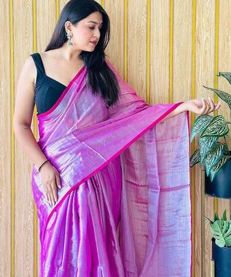 Pink women tissue saree with blouse piece 4