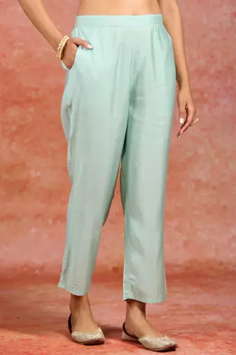 women printed regular thread work kurta with trousers & with dupatta