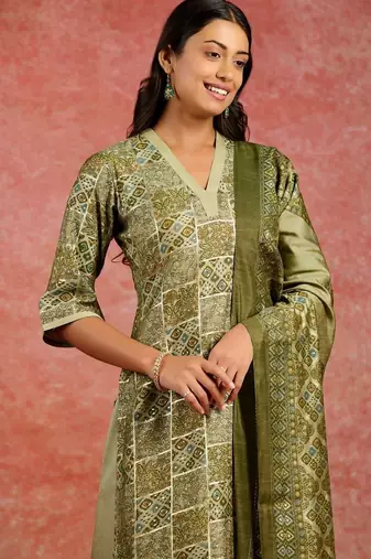 women ethnic motifs printed regular kurta with harem pants & with dupatta