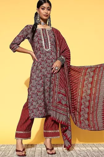 women ethnic motifs printed regular thread work kurta with trousers & with dupatta