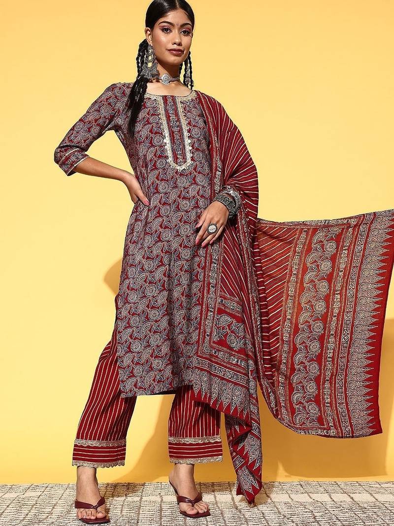 women ethnic motifs printed regular thread work kurta with trousers & with dupatta