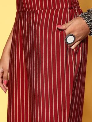 women ethnic motifs printed regular thread work kurta with trousers & with dupatta 2