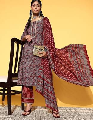 women ethnic motifs printed regular thread work kurta with trousers & with dupatta 3