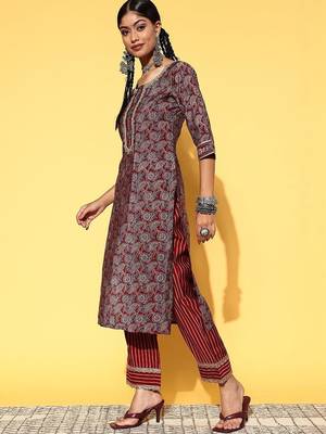 women ethnic motifs printed regular thread work kurta with trousers & with dupatta 4