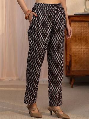 women ethnic motifs printed regular kurta with trousers & with dupatta 5