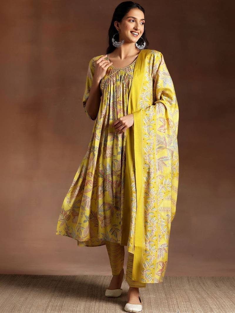 women floral printed tiered sequinned kurta with trousers & with dupatta