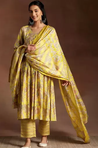 women floral printed tiered sequinned kurta with trousers & with dupatta