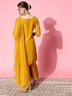 women regular sequinned kurta with sharara & with dupatta 4