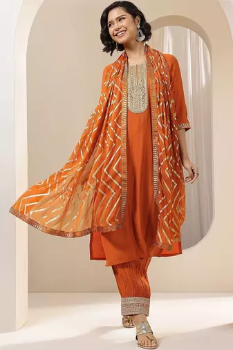 women ethnic motifs embroidered kurta with harem pants & dupatta