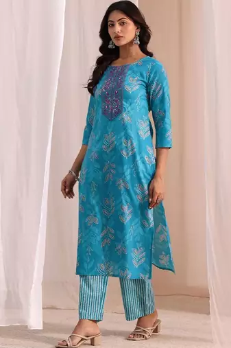 women ethnic motifs printed regular thread work kurta with palazzos & with dupatta