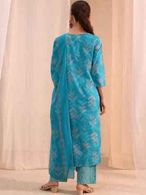 women ethnic motifs printed regular thread work kurta with palazzos & with dupatta 6