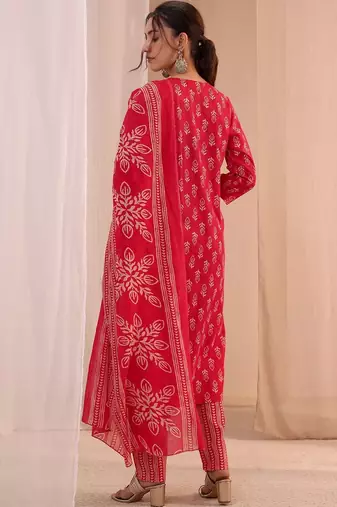 women ethnic motifs printed regular thread work kurta with trousers & with dupatta