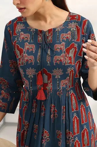 women ethnic motifs printed empire kurta with trousers