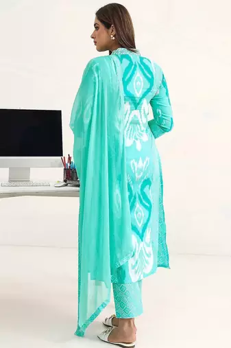 women ethnic motifs printed regular cotton blend kurta with trousers & with dupatta