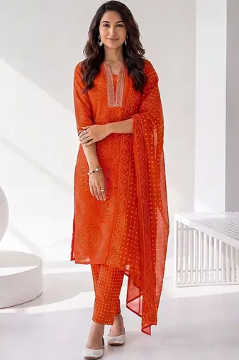 women ethnic motifs printed regular kurta with trousers & with dupatta