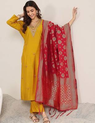 ethnic motifs embroidered straight sequinned kurta with trousers & dupatta 1