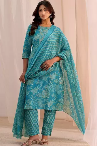 women floral printed regular kurta with trousers & with dupatta