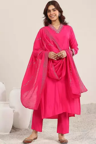 women ethnic motifs embroidered thread work kurta with trousers & dupatta