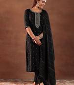 ethnic motifs embroidered thread work kurta with trousers & dupatta