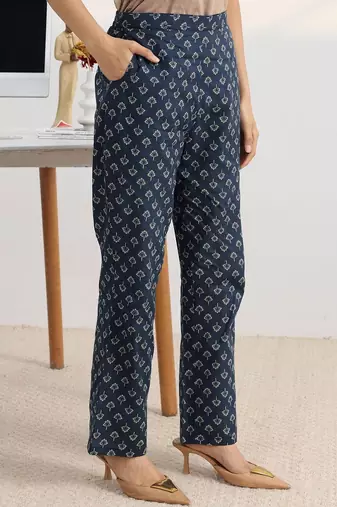women floral printed tiered kurta with trousers & with dupatta