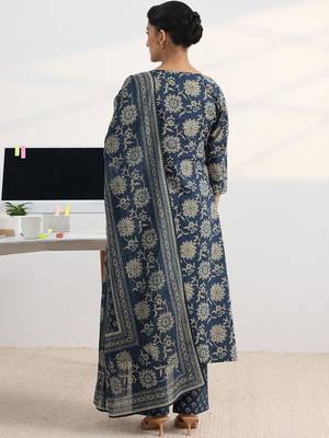 women floral printed tiered kurta with trousers & with dupatta 6
