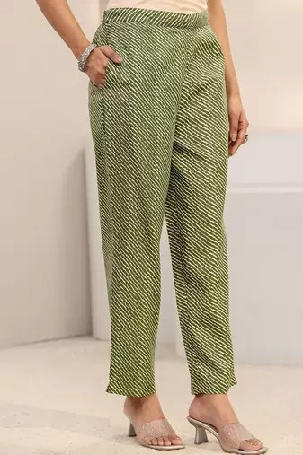 women ethnic motifs printed regular thread work kurta with trousers & with dupatta