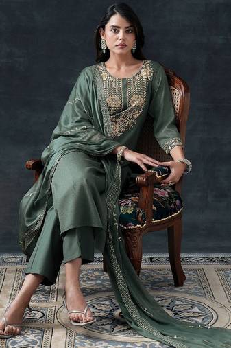 women ethnic motifs embroidered regular thread work kurta with trousers & with dupatta