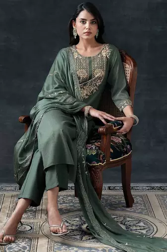 women ethnic motifs embroidered regular thread work kurta with trousers & with dupatta