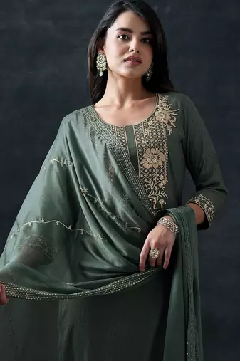 women ethnic motifs embroidered regular thread work kurta with trousers & with dupatta