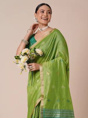Green ethnic motifs zari silk blend banarasi saree 4