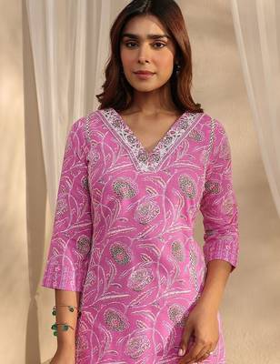 libas pink floral printed cotton a-line suit set with dupatta 4