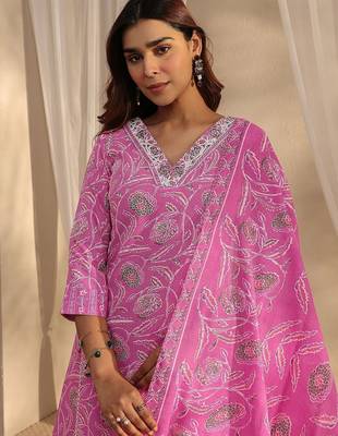 libas pink floral printed cotton a-line suit set with dupatta 5