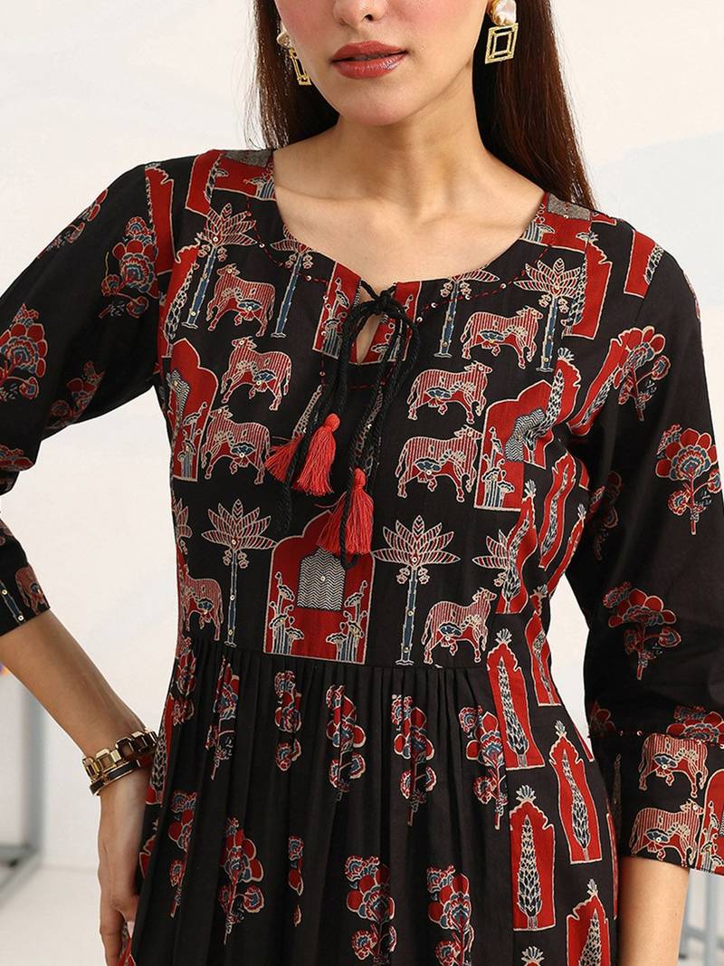 women ethnic motifs printed regular cotton blend kurta with trousers & with dupatta