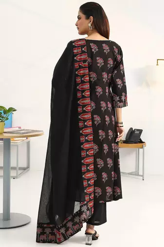 women ethnic motifs printed regular cotton blend kurta with trousers & with dupatta