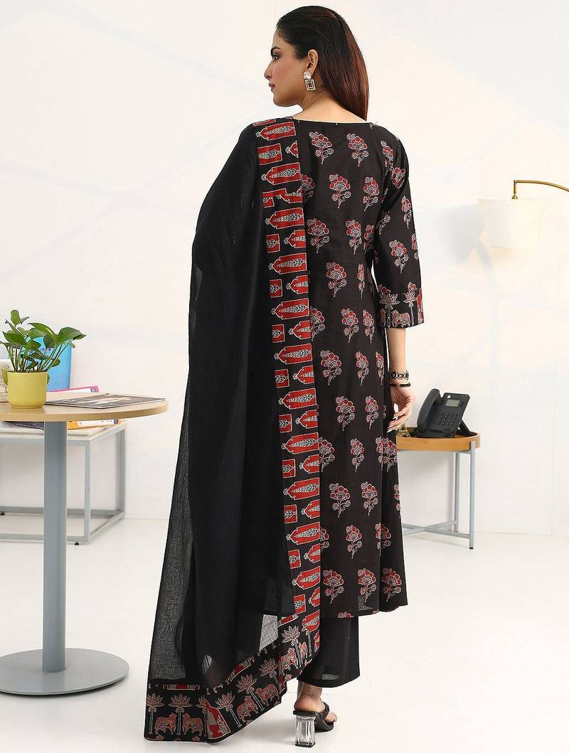 women ethnic motifs printed regular cotton blend kurta with trousers & with dupatta
