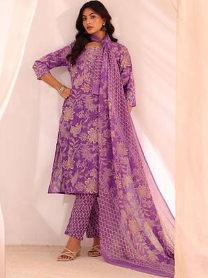 women floral printed regular kurta with trousers & with dupatta 1