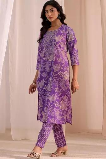 women floral printed regular kurta with trousers & with dupatta