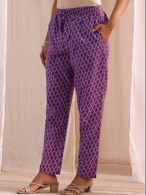 women floral printed regular kurta with trousers & with dupatta 6