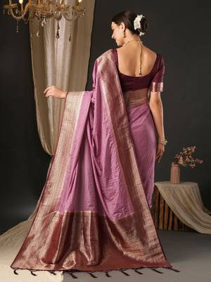 Mauve ethnic motifs  woven design banarasi saree 3