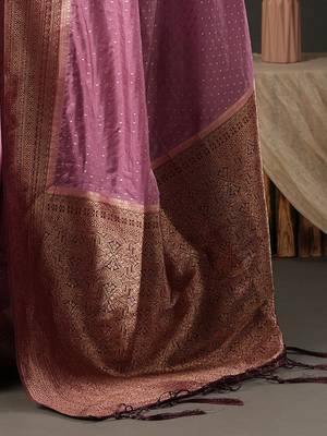 Mauve ethnic motifs  woven design banarasi saree 5