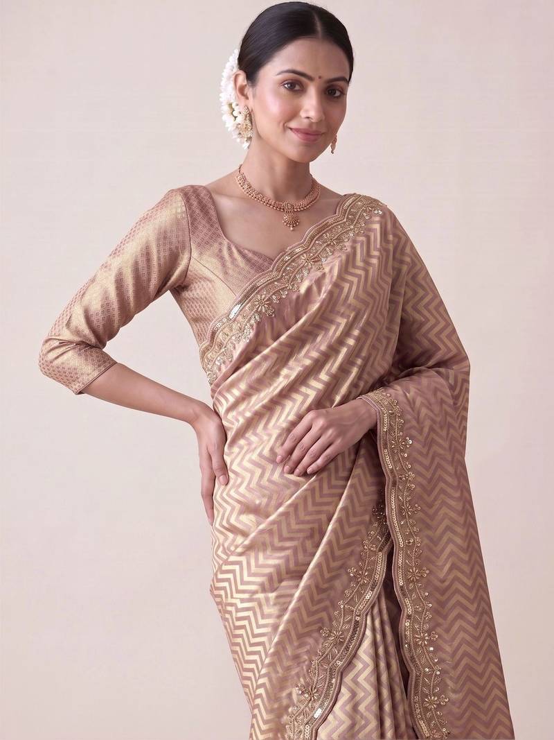 Rose woven design zari silk blend banarasi saree