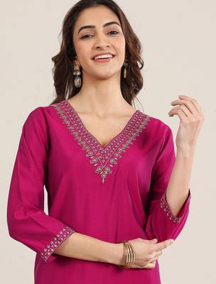 ethnic motifs yoke design sequinned v-neck straight kurta with trousers & dupatta 3