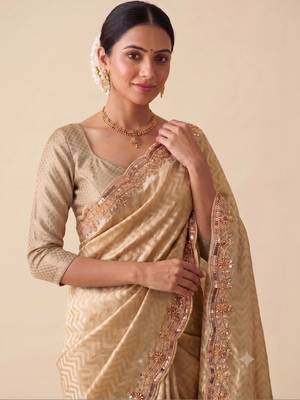 Gold woven design zari silk blend banarasi saree 2